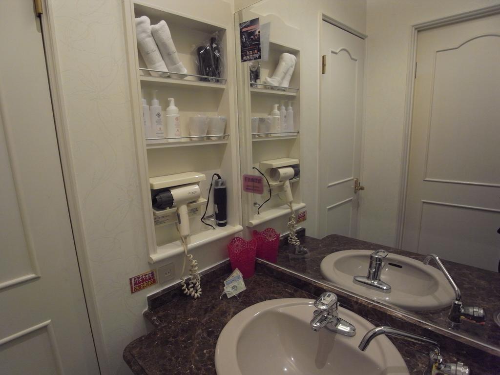 ホテル カルネヴァール 男塾ホテルグループ (Adults Only) Хімедзі Екстер'єр фото