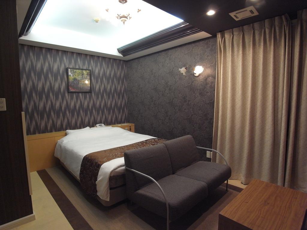 ホテル カルネヴァール 男塾ホテルグループ (Adults Only) Хімедзі Екстер'єр фото