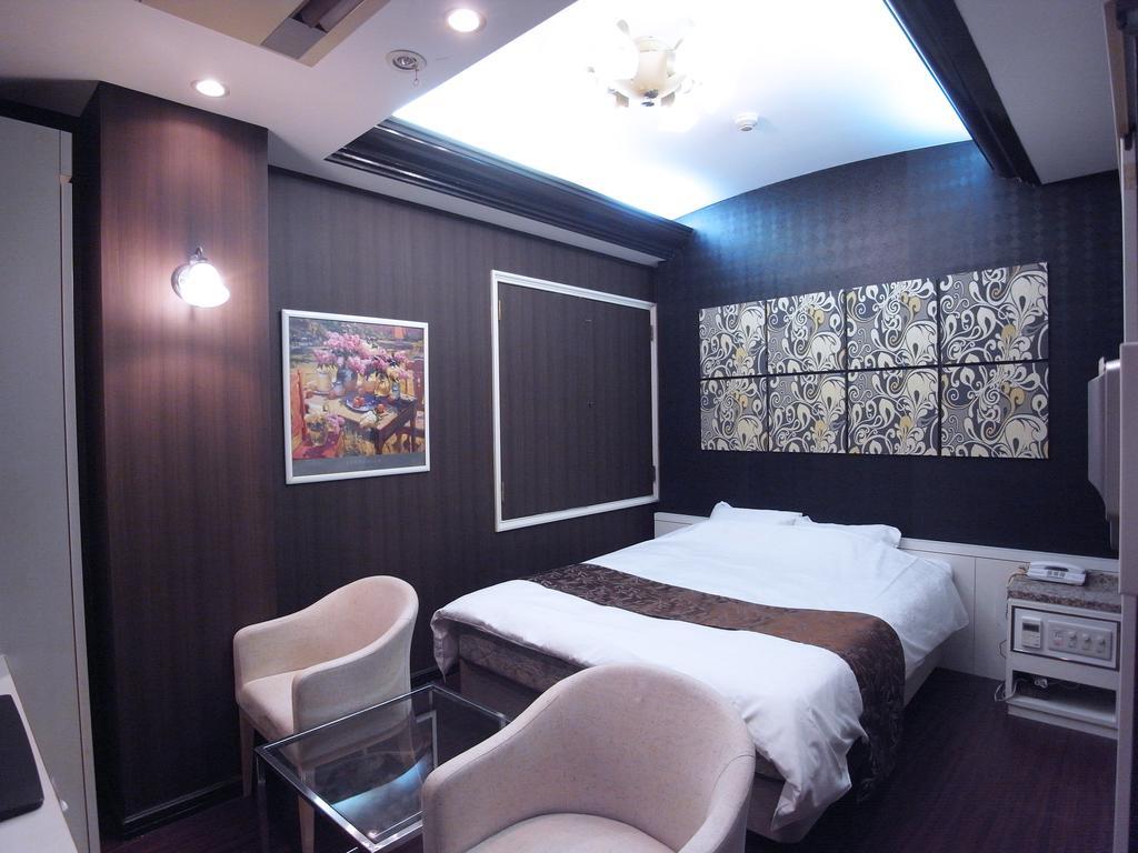 ホテル カルネヴァール 男塾ホテルグループ (Adults Only) Хімедзі Екстер'єр фото