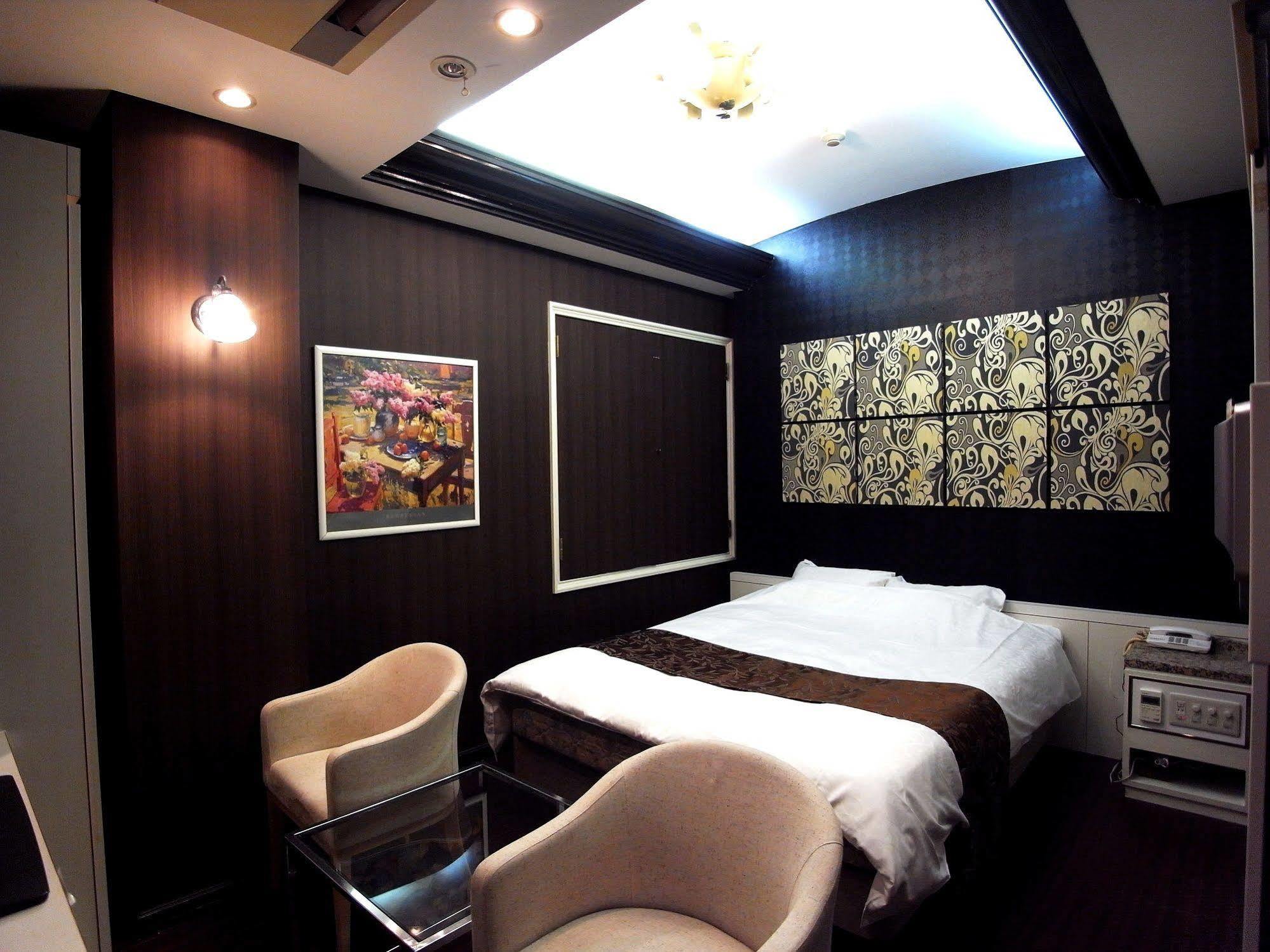 ホテル カルネヴァール 男塾ホテルグループ (Adults Only) Хімедзі Екстер'єр фото